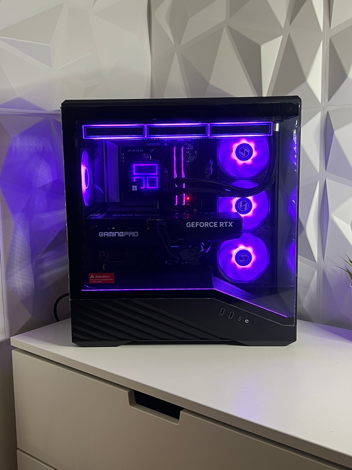 Gaming PC RTX 5070 Ti | Ryzen 5 7600x | 32GB DDR5 6000 | B650 Aorus Elite