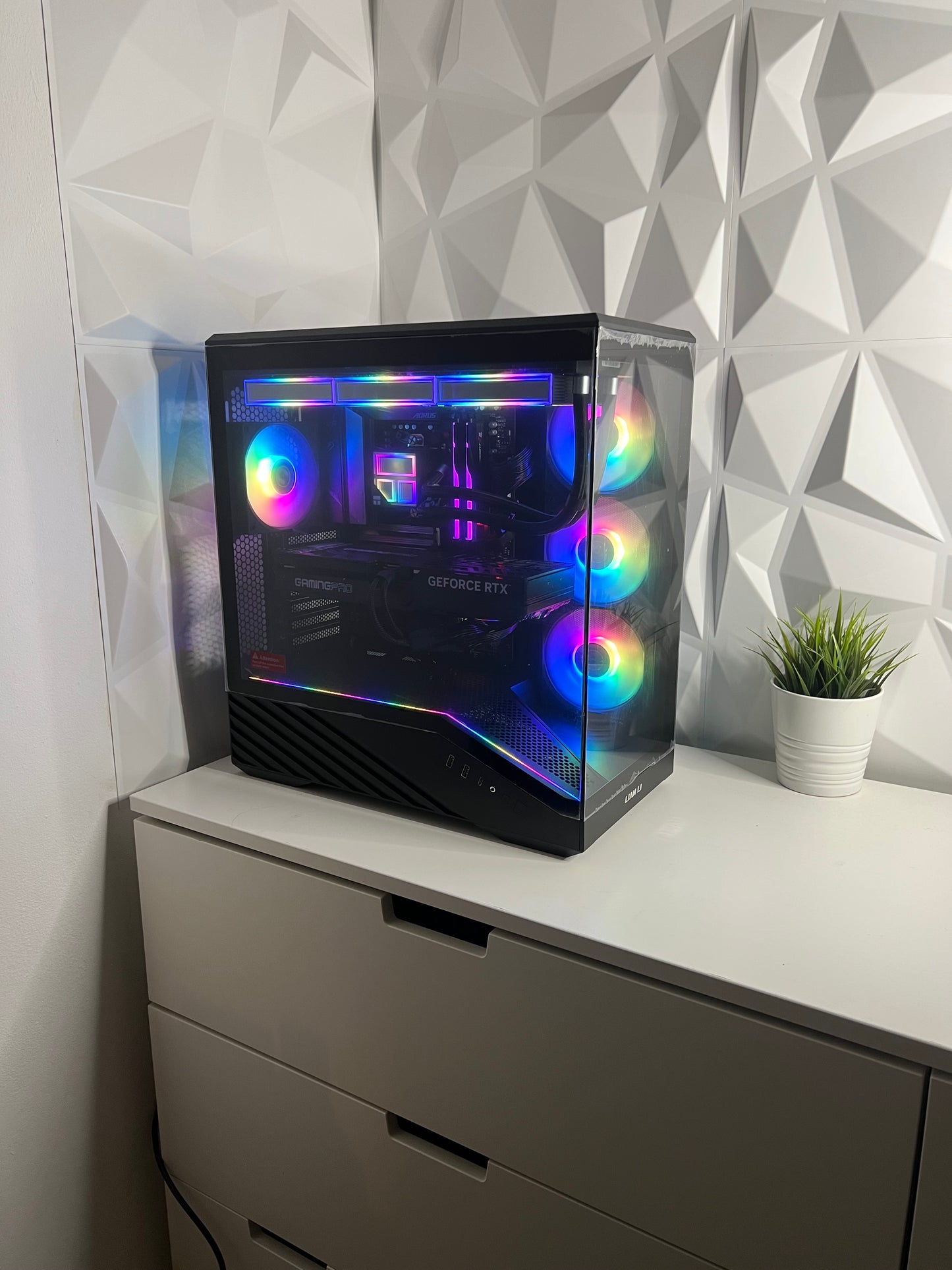 Gaming PC RTX 5070 Ti | Ryzen 5 7600x | 32GB DDR5 6000 | B650 Aorus Elite